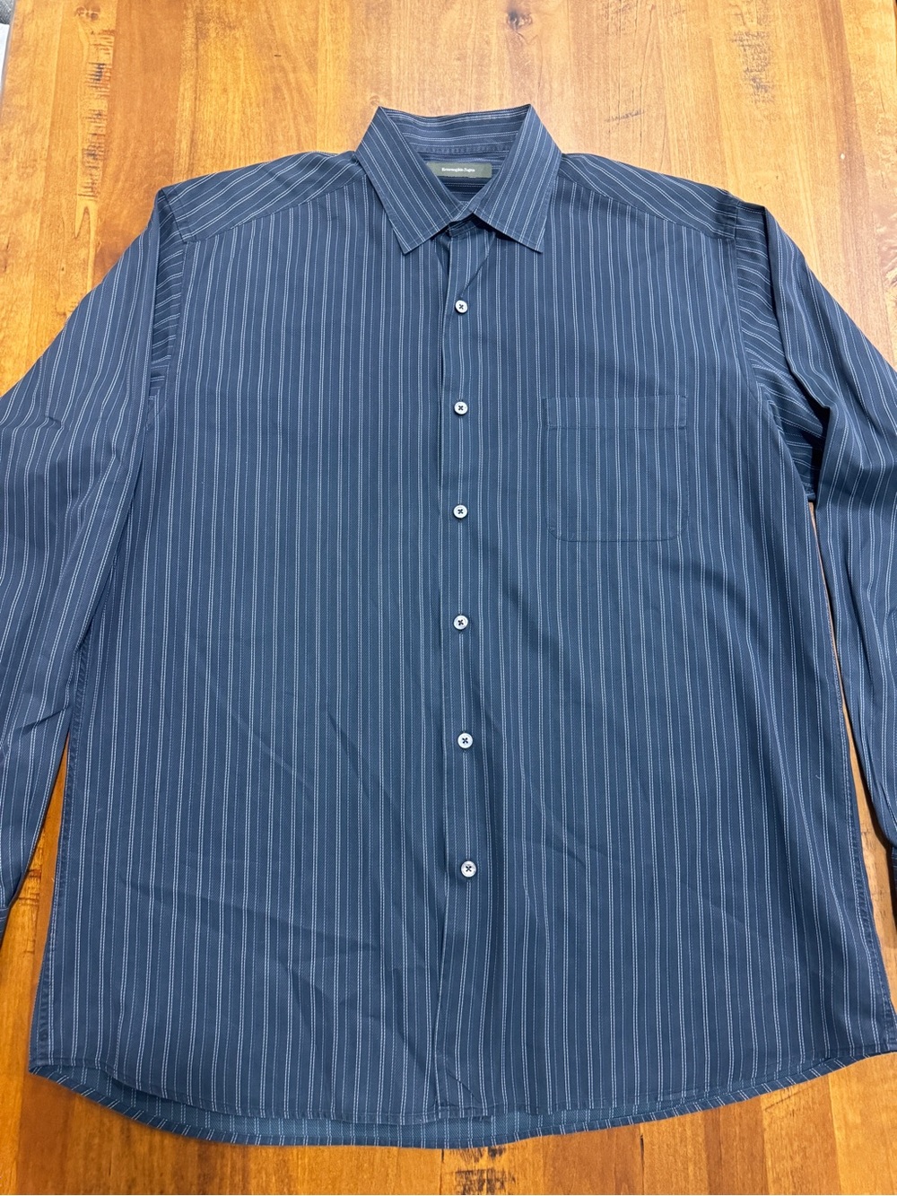 Ermenegildo Zegna  Men's Navy Blue Pinstripe Long-Sleeve Button-Up Shirt